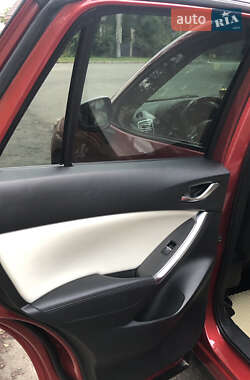 Внедорожник / Кроссовер Mazda CX-5 2015 в 