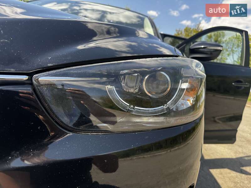 Позашляховик / Кросовер Mazda CX-5 2015 в Володимирі