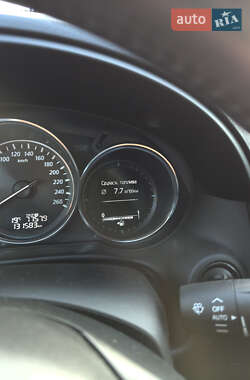 Позашляховик / Кросовер Mazda CX-5 2013 в 