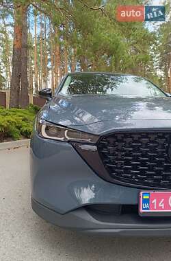 Позашляховик / Кросовер Mazda CX-5 2024 в 