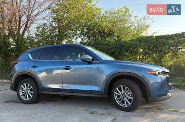 Внедорожник / Кроссовер Mazda CX-5 2023 в 