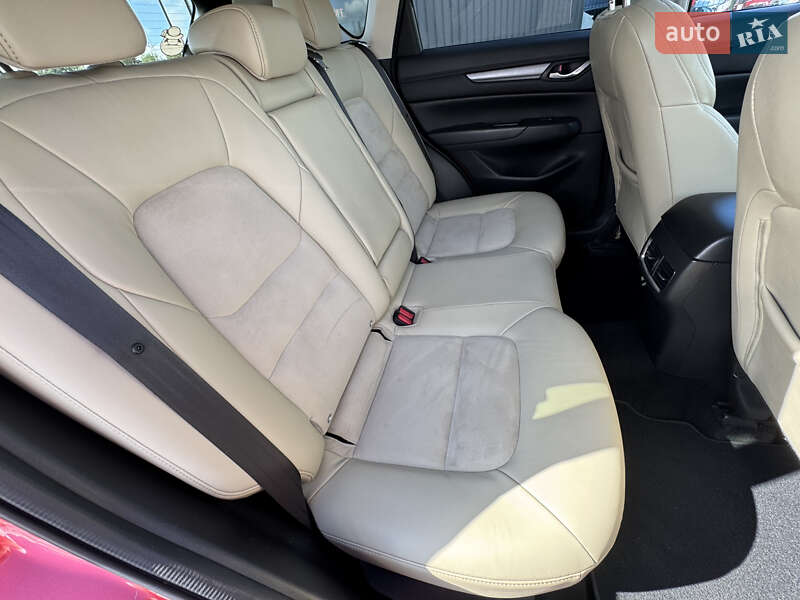 Позашляховик / Кросовер Mazda CX-5 2017 в Києві