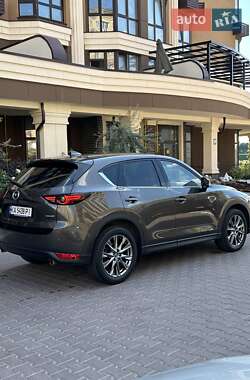 Позашляховик / Кросовер Mazda CX-5 2021 в 