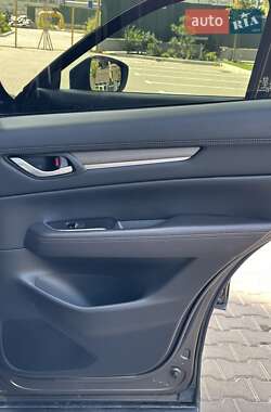 Позашляховик / Кросовер Mazda CX-5 2021 в 
