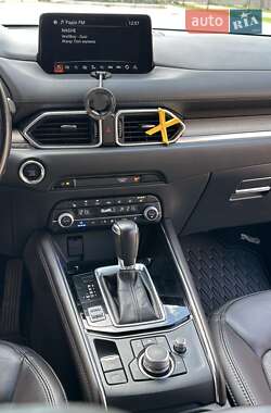 Позашляховик / Кросовер Mazda CX-5 2021 в 