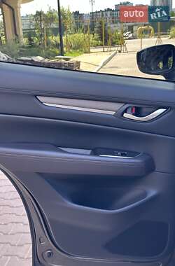 Позашляховик / Кросовер Mazda CX-5 2021 в 