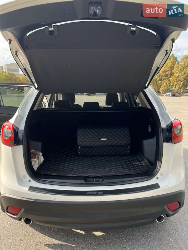 Позашляховик / Кросовер Mazda CX-5 2015 в Лозовій