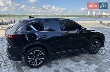 Позашляховик / Кросовер Mazda CX-5 2022 в 