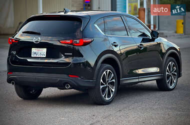 Внедорожник / Кроссовер Mazda CX-5 2023 в 