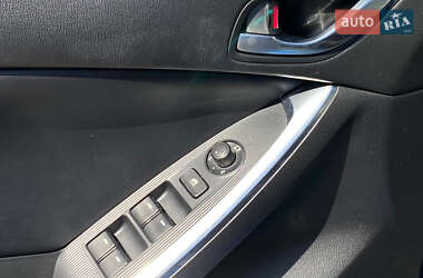 Позашляховик / Кросовер Mazda CX-5 2012 в 