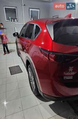 Внедорожник / Кроссовер Mazda CX-5 2017 в 