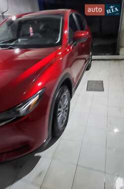 Внедорожник / Кроссовер Mazda CX-5 2017 в 