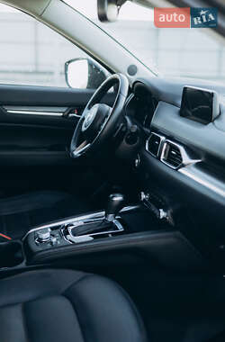 Позашляховик / Кросовер Mazda CX-5 2020 в 