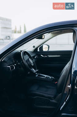 Позашляховик / Кросовер Mazda CX-5 2020 в 