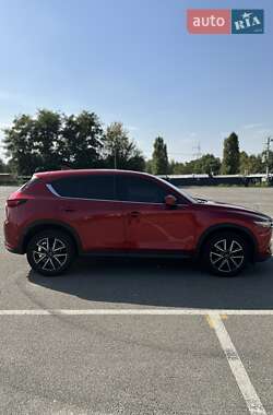 Внедорожник / Кроссовер Mazda CX-5 2017 в 