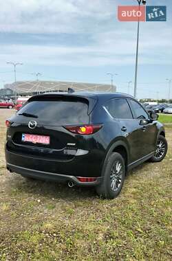 Внедорожник / Кроссовер Mazda CX-5 2017 в 