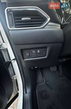 Внедорожник / Кроссовер Mazda CX-5 2021 в 