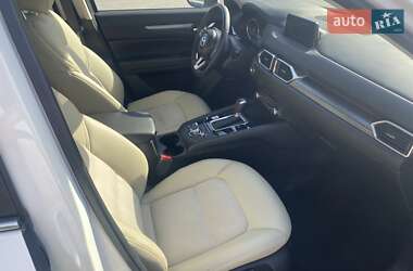 Позашляховик / Кросовер Mazda CX-5 2019 в 