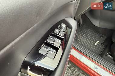 Позашляховик / Кросовер Mazda CX-5 2020 в 