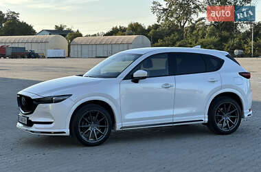 Позашляховик / Кросовер Mazda CX-5 2019 в 