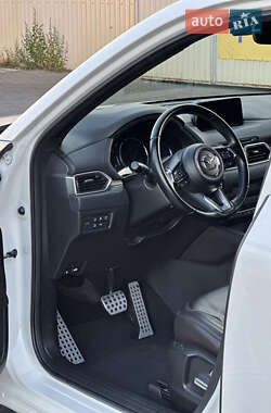 Позашляховик / Кросовер Mazda CX-5 2019 в 