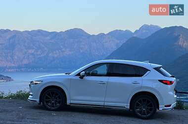 Позашляховик / Кросовер Mazda CX-5 2019 в 