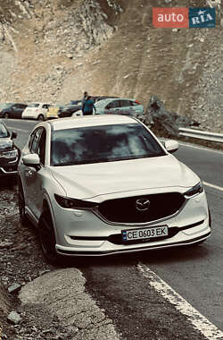 Позашляховик / Кросовер Mazda CX-5 2019 в 
