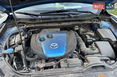 Позашляховик / Кросовер Mazda CX-5 2012 в 