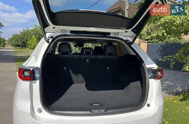 Внедорожник / Кроссовер Mazda CX-5 2023 в 