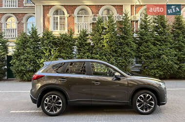 Позашляховик / Кросовер Mazda CX-5 2016 в 