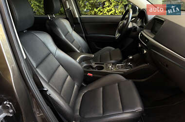 Позашляховик / Кросовер Mazda CX-5 2016 в 