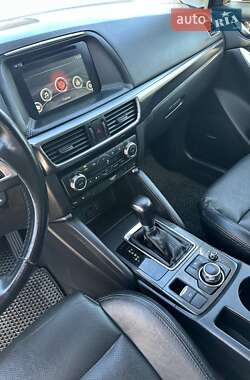 Внедорожник / Кроссовер Mazda CX-5 2015 в 