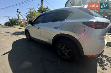 Позашляховик / Кросовер Mazda CX-5 2019 в 