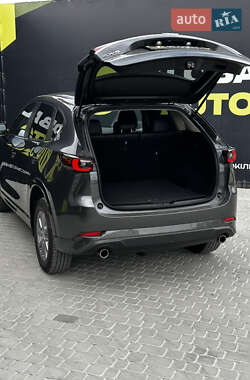 Позашляховик / Кросовер Mazda CX-5 2024 в 