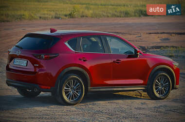 Позашляховик / Кросовер Mazda CX-5 2019 в 