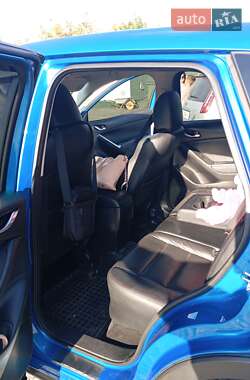 Позашляховик / Кросовер Mazda CX-5 2012 в 