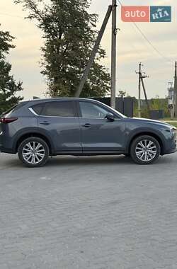 Позашляховик / Кросовер Mazda CX-5 2024 в 