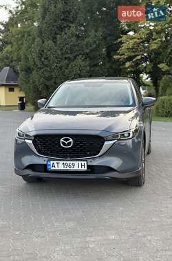 Позашляховик / Кросовер Mazda CX-5 2024 в 