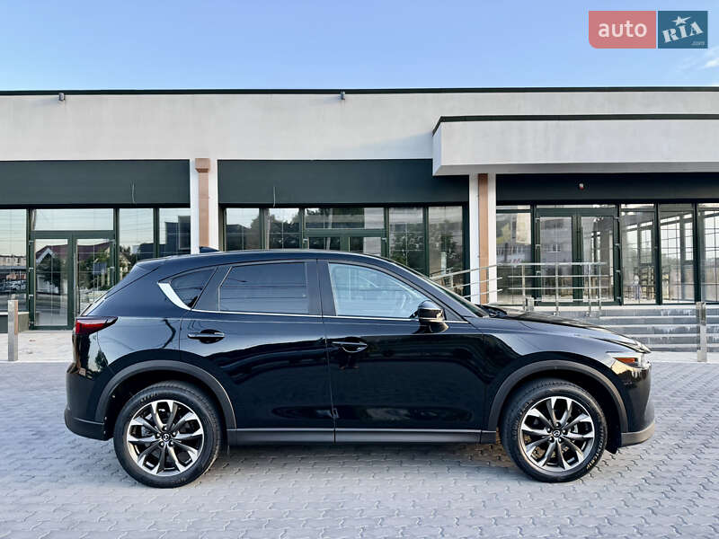 Внедорожник / Кроссовер Mazda CX-5 2022 в Черновцах