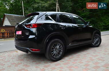 Позашляховик / Кросовер Mazda CX-5 2021 в 