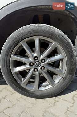 Позашляховик / Кросовер Mazda CX-5 2016 в 