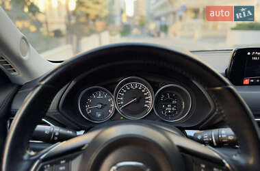 Позашляховик / Кросовер Mazda CX-5 2017 в 