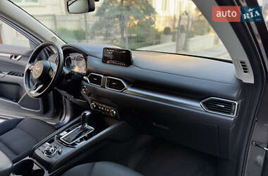 Позашляховик / Кросовер Mazda CX-5 2017 в 
