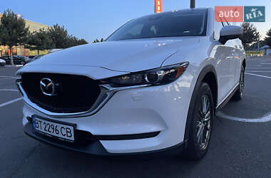 Внедорожник / Кроссовер Mazda CX-5 2017 в 