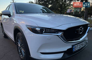 Внедорожник / Кроссовер Mazda CX-5 2017 в 
