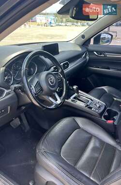 Позашляховик / Кросовер Mazda CX-5 2017 в 
