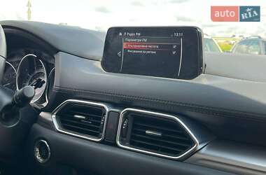 Позашляховик / Кросовер Mazda CX-5 2018 в 