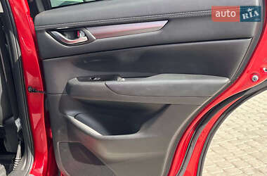 Позашляховик / Кросовер Mazda CX-5 2018 в 