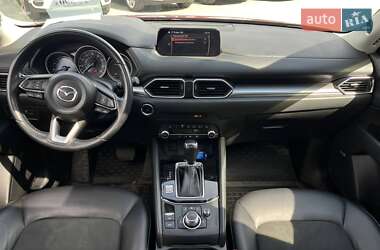 Позашляховик / Кросовер Mazda CX-5 2018 в 