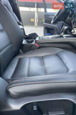 Позашляховик / Кросовер Mazda CX-5 2020 в 